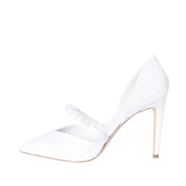 Scarpe da sposa a punta con perle sullo scollo